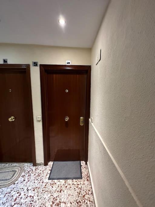 Cozy 1-Bedroom Apartment Madrid Exterior foto